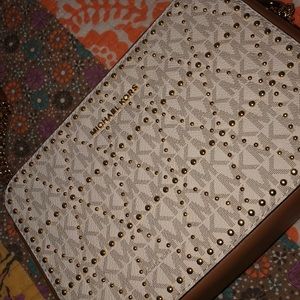 MICHAEL KORS CROSS BODY PURSE🤩🔥